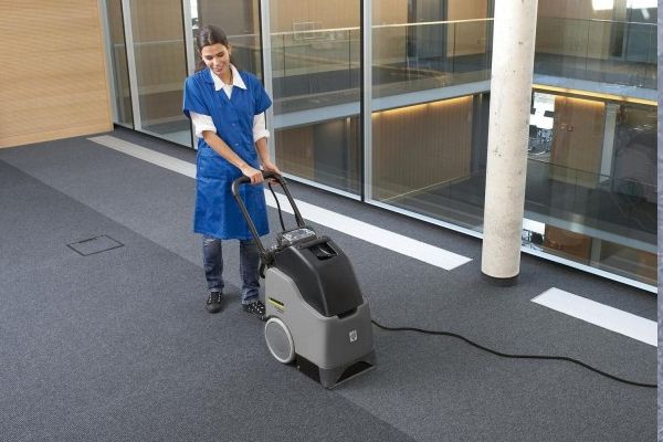 Karcher BRC 30/15 Carpet Extractor — image 4