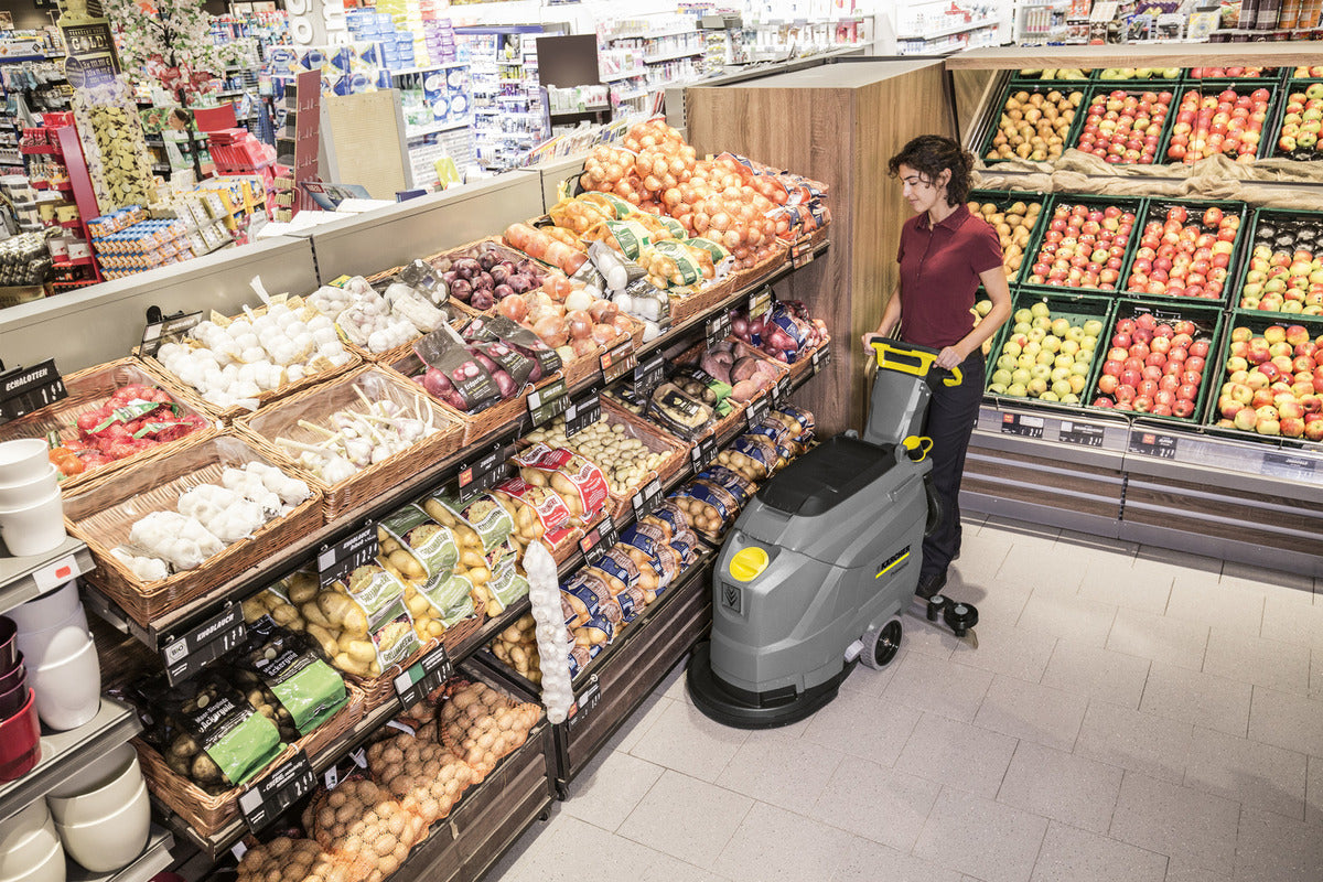 Karcher BD 43/25 C Bp Walk-Behind Scrubber - 17" — image 4