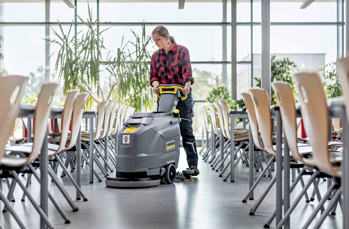 Karcher BD 43/25 C Bp Walk-Behind Scrubber - 17" — image 9